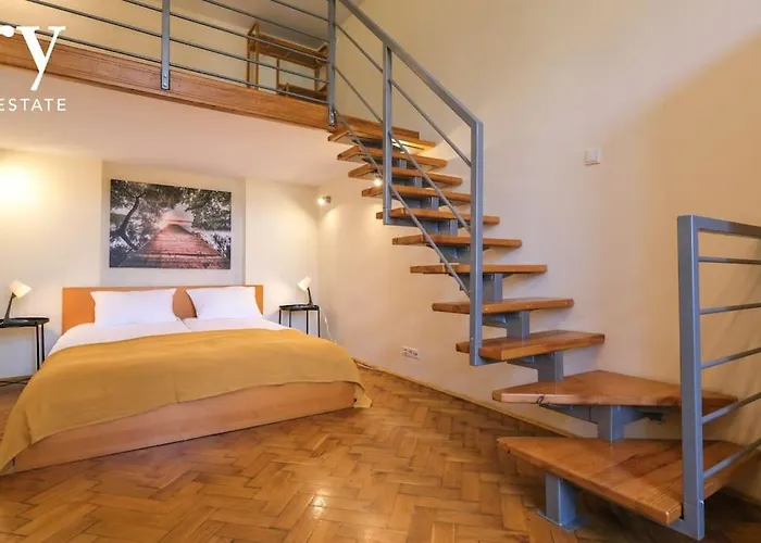 Big Cozy Apartment Free 1 Parking
